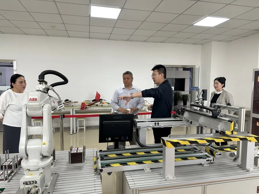明德理工学院王卫军教授