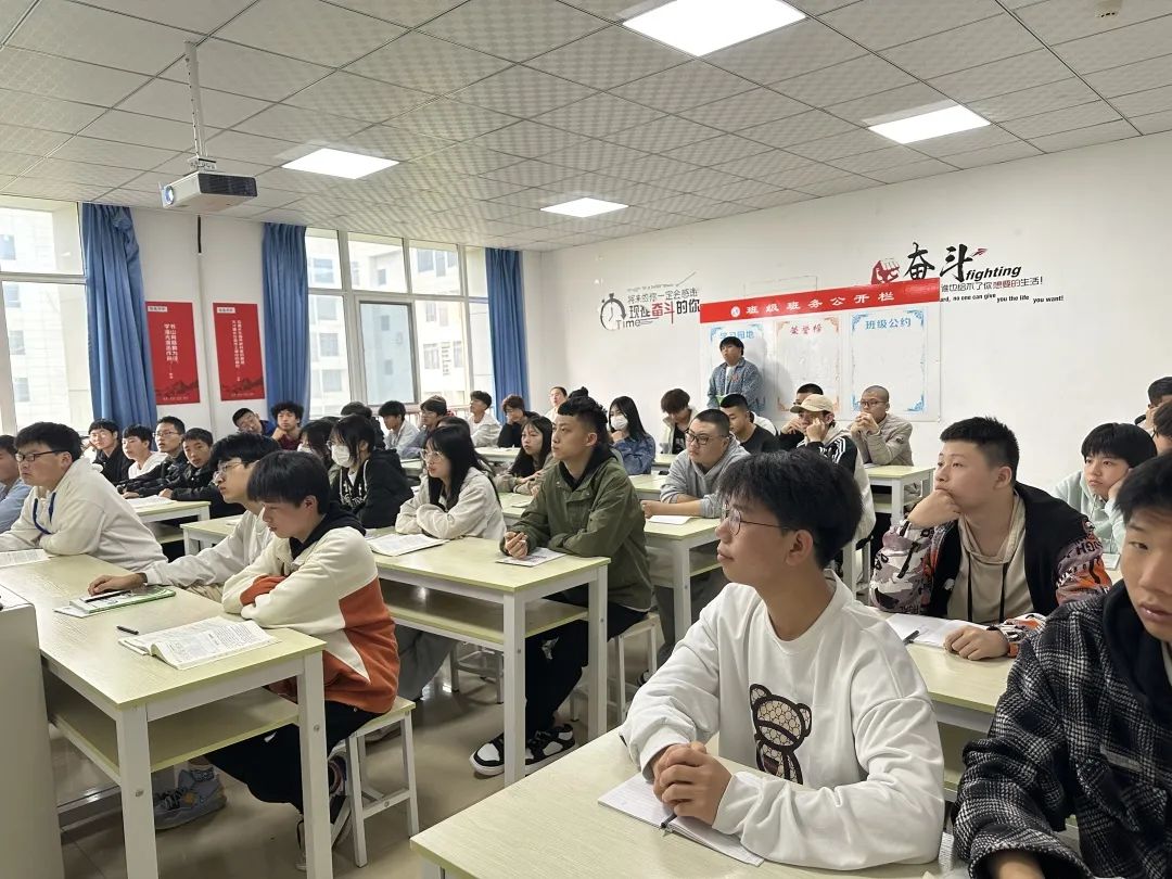 <b>初中毕业怎样择校？</b>